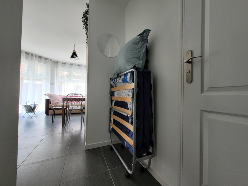 Appartement Salbris- Parking Gratuit Εξωτερικό φωτογραφία